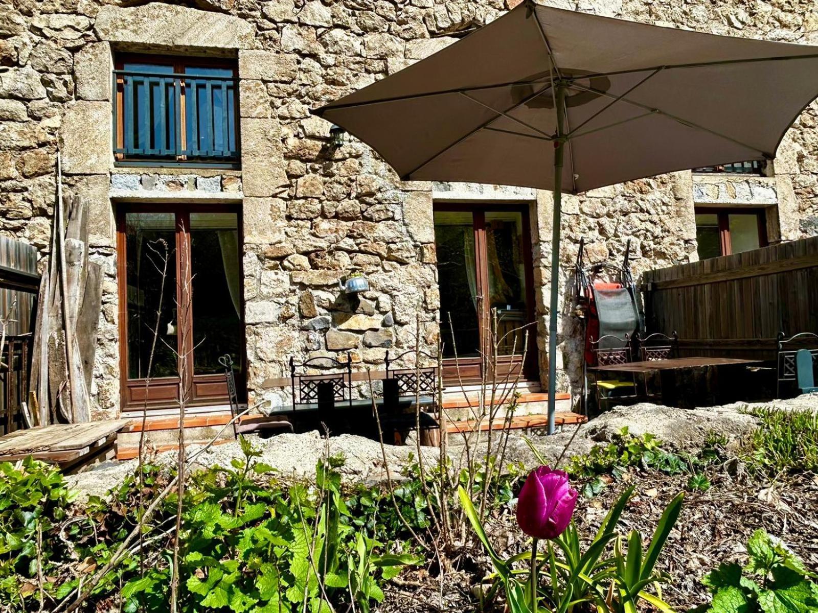 Rives De Bourges Apartamento Burzet Exterior foto