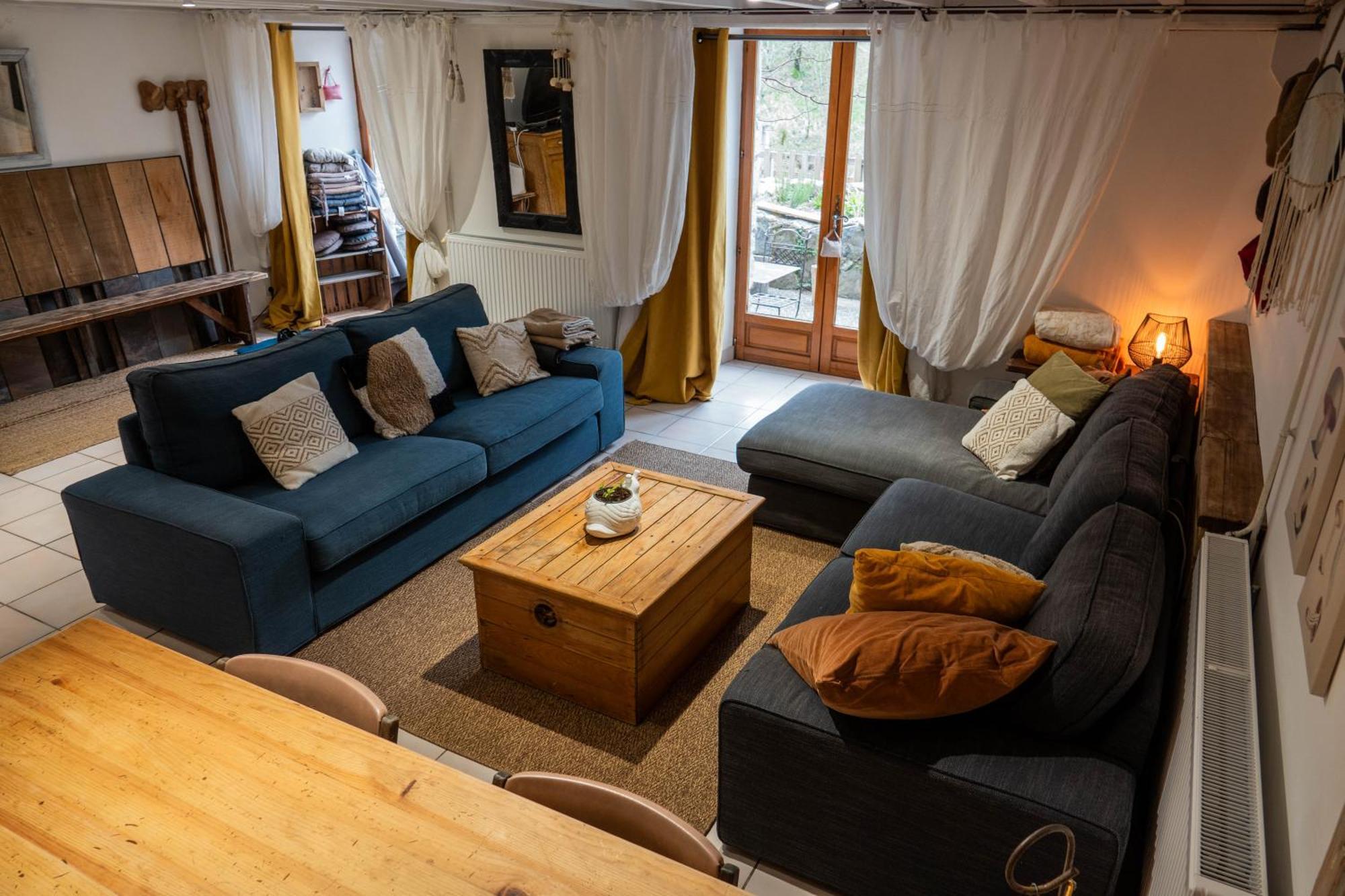 Rives De Bourges Apartamento Burzet Exterior foto