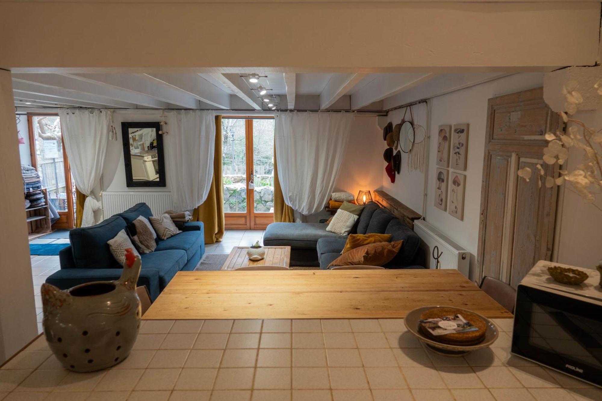 Rives De Bourges Apartamento Burzet Exterior foto